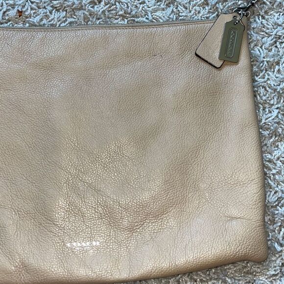 Bleecker beige leather cross body bag by COACH - Picture 2 of 16